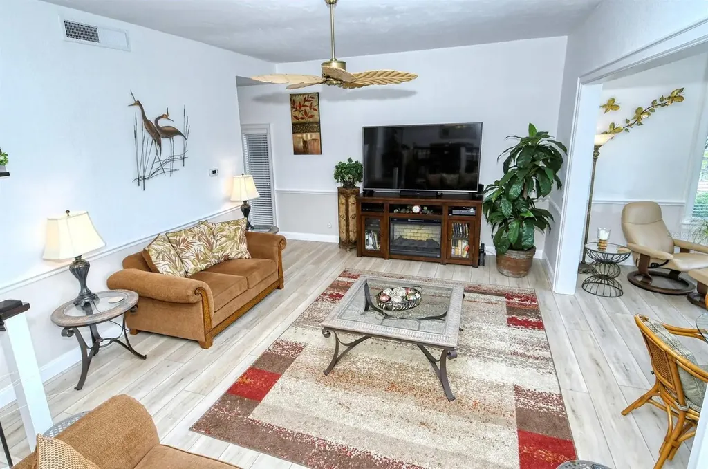 6047 E Peppertree Way Sarasota FL 34242