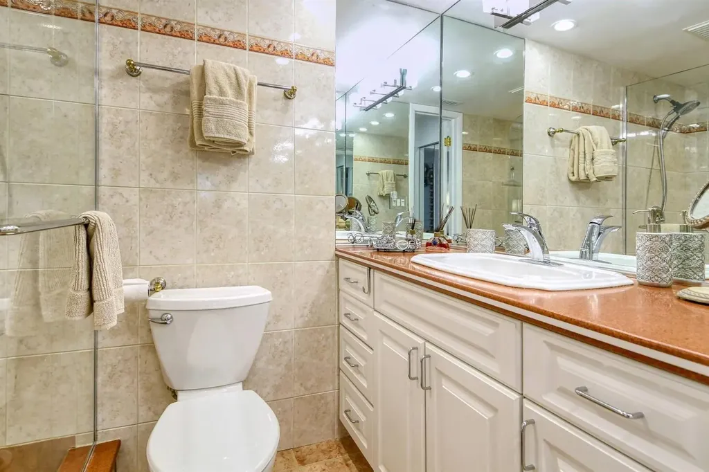6047 E Peppertree Way Sarasota FL 34242