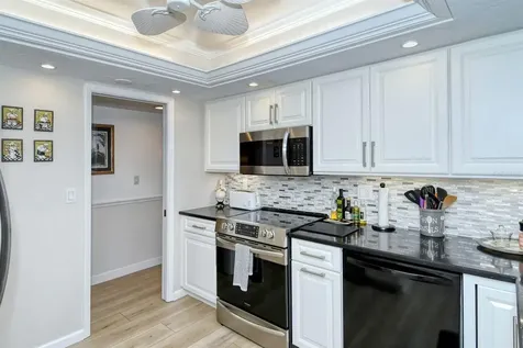 6047 E Peppertree Way Sarasota FL 34242