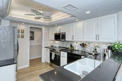 6047 E Peppertree Way Sarasota FL 34242