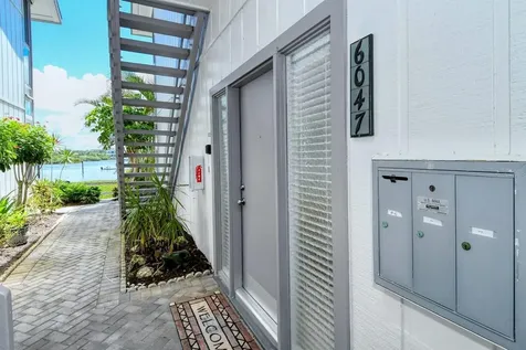 6047 E Peppertree Way Sarasota FL 34242
