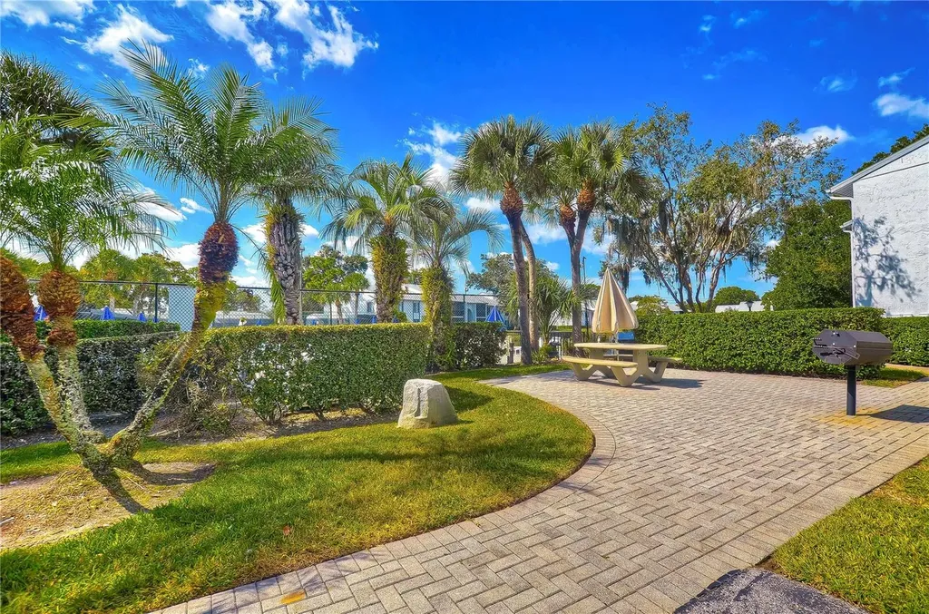 3161 Lake Pine Way S Tarpon Springs FL 34688