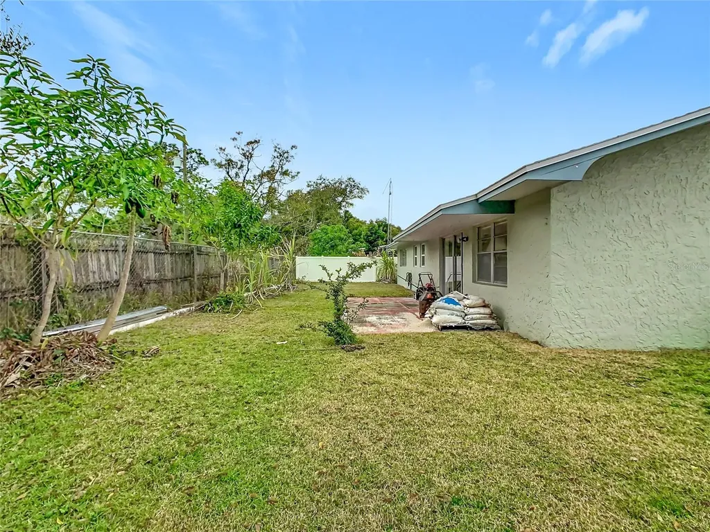 1818 Irlo Drive Kissimmee FL 34741