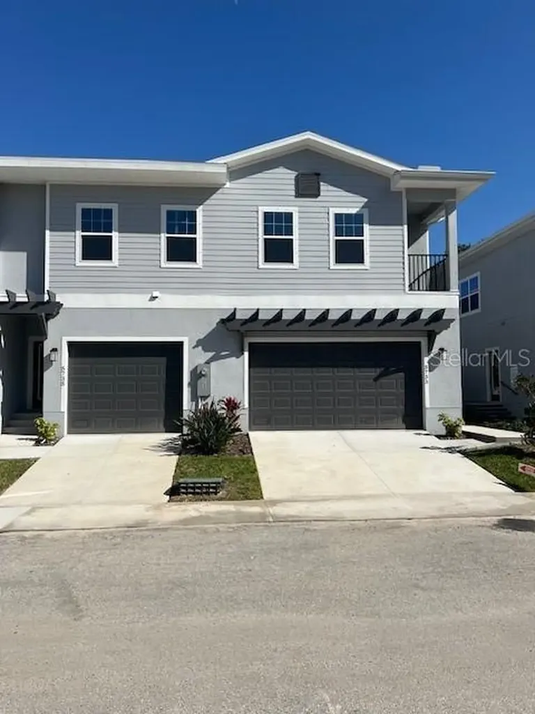 5721 Desert Rose Place Tampa FL 33615
