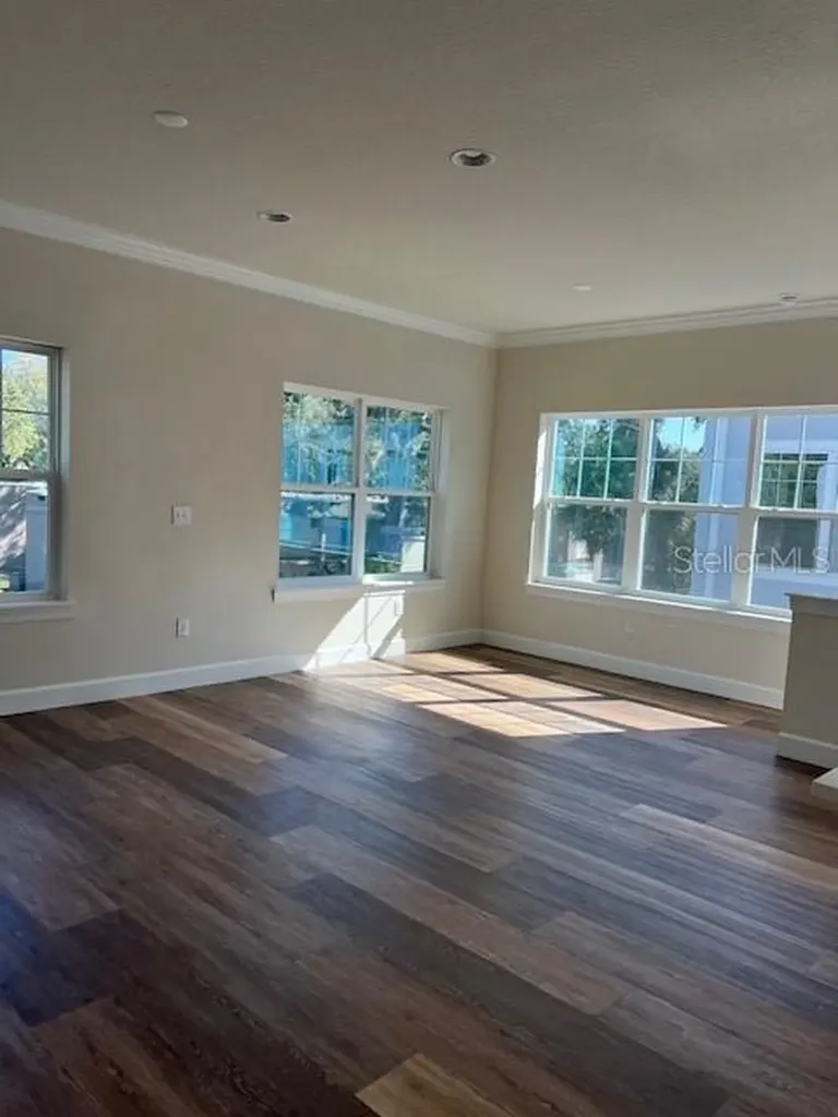 5721 Desert Rose Place Tampa FL 33615