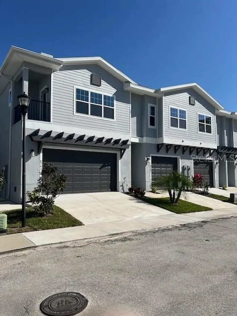 5721 Desert Rose Place Tampa FL 33615