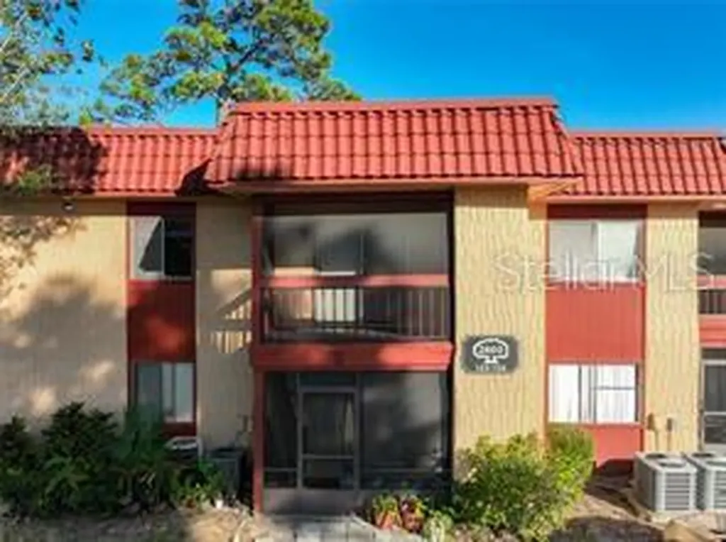2860 N Powers Drive Orlando FL 32818