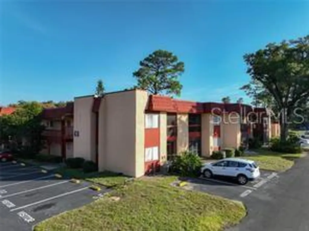 2860 N Powers Drive Orlando FL 32818