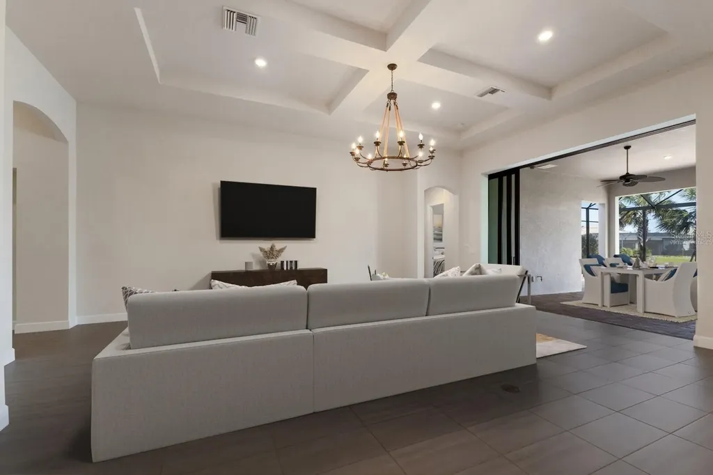 712 Sigsbee Loop Sarasota FL 34240