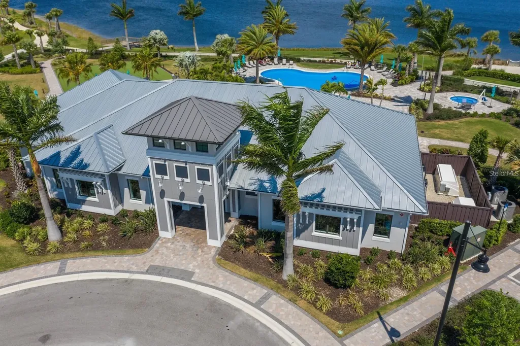 712 Sigsbee Loop Sarasota FL 34240