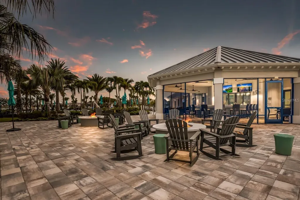 712 Sigsbee Loop Sarasota FL 34240