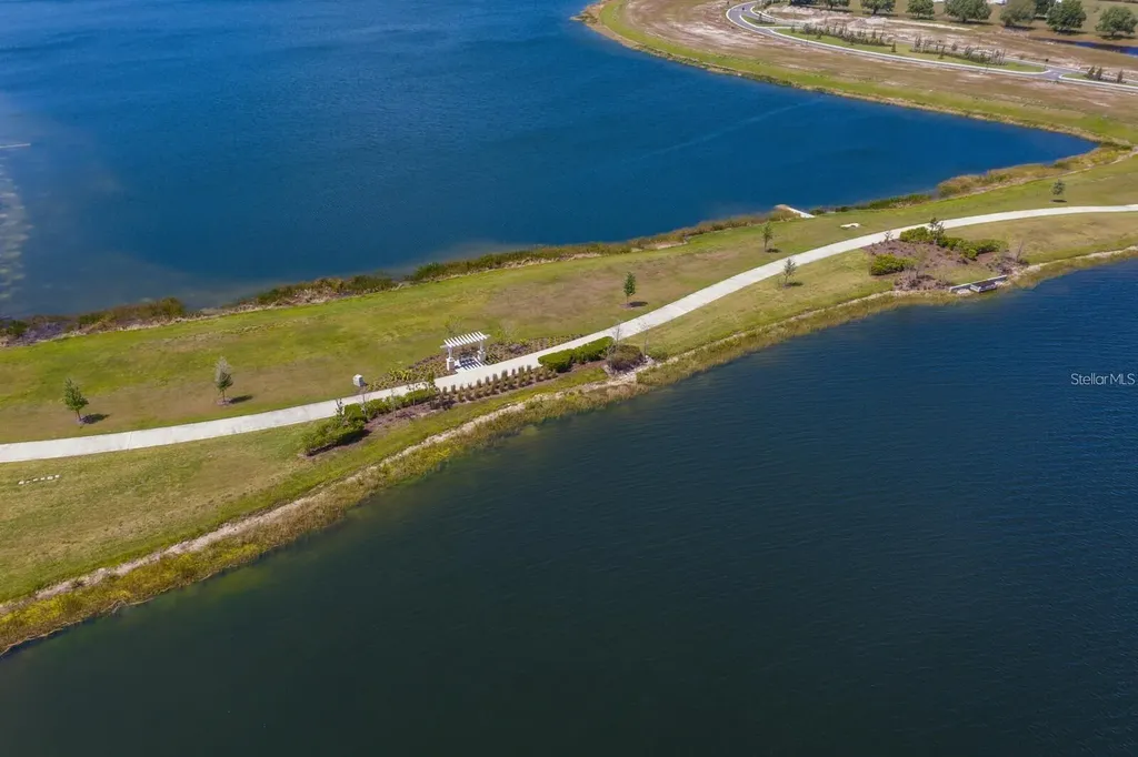 712 Sigsbee Loop Sarasota FL 34240