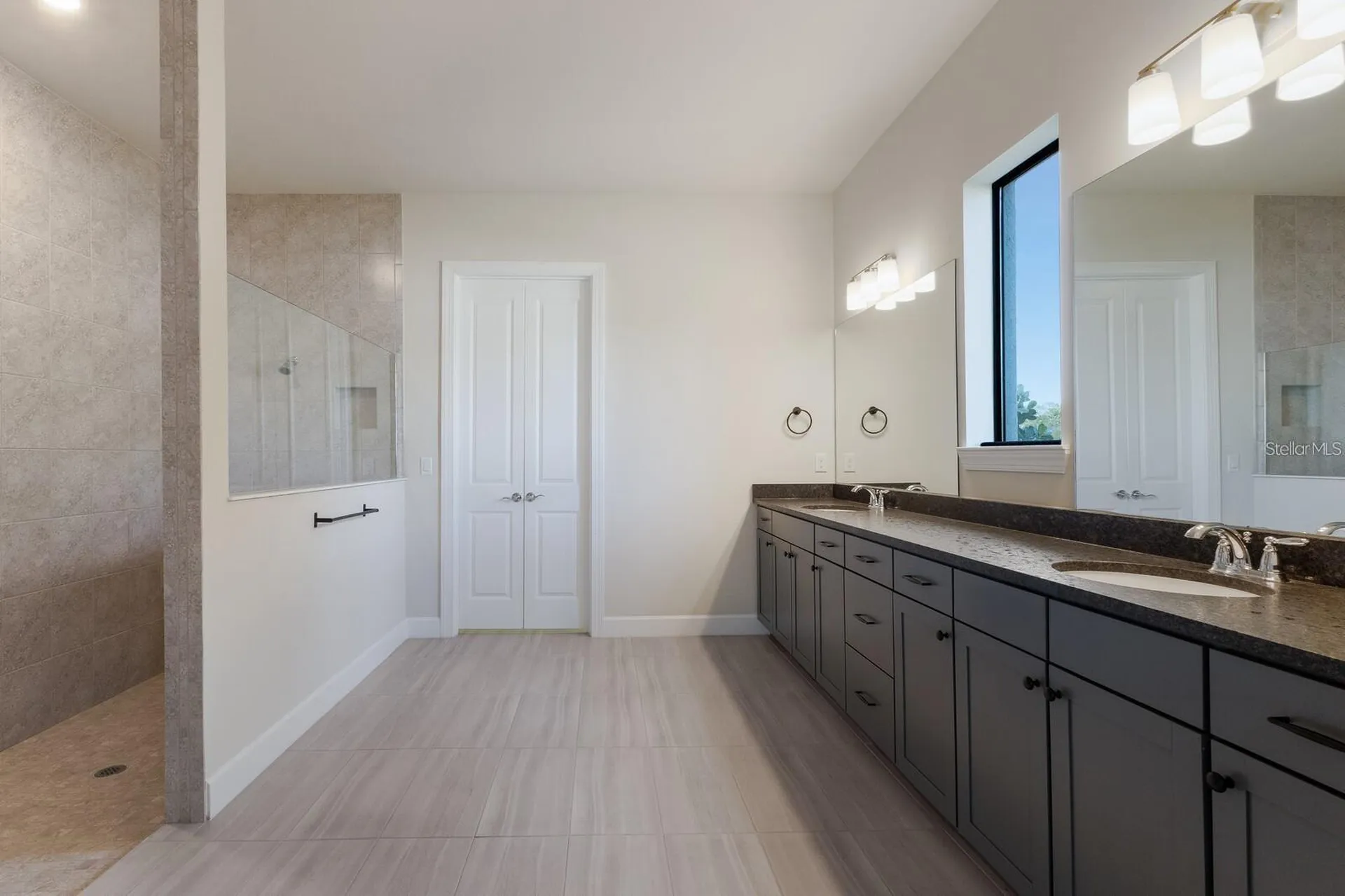 712 Sigsbee Loop Sarasota FL 34240
