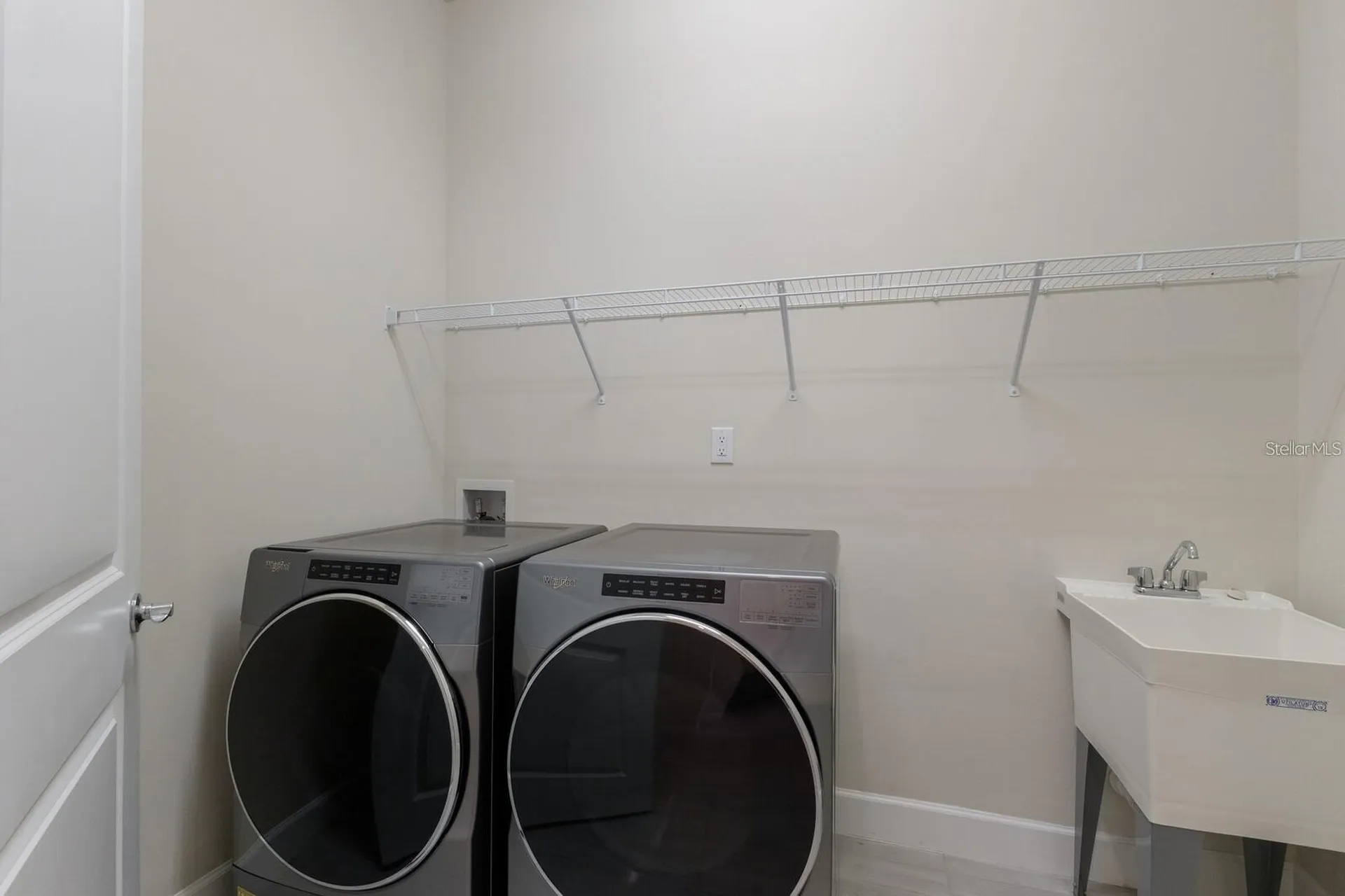 712 Sigsbee Loop Sarasota FL 34240