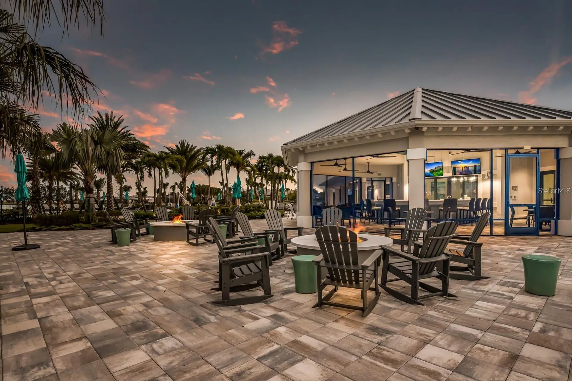 712 Sigsbee Loop Sarasota FL 34240