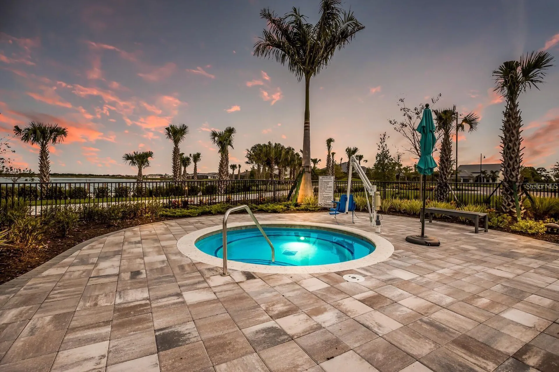 712 Sigsbee Loop Sarasota FL 34240