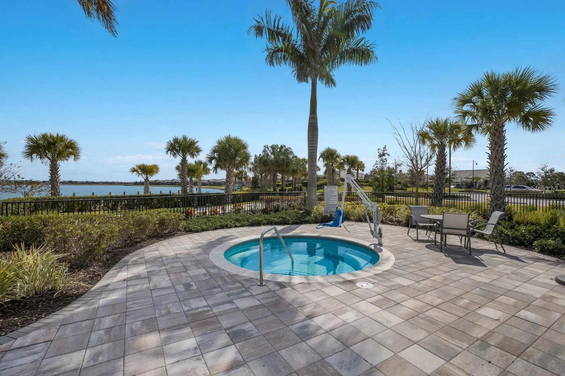 712 Sigsbee Loop Sarasota FL 34240
