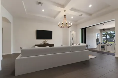 712 Sigsbee Loop Sarasota FL 34240