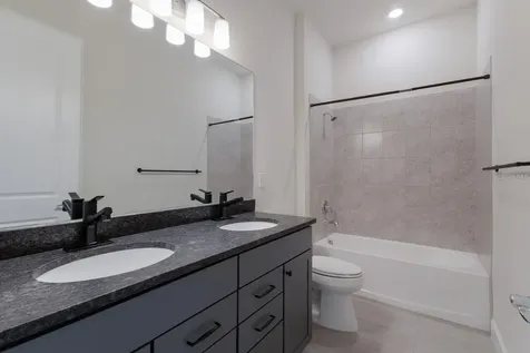 712 Sigsbee Loop Sarasota FL 34240