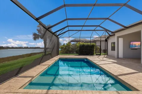 712 Sigsbee Loop Sarasota FL 34240