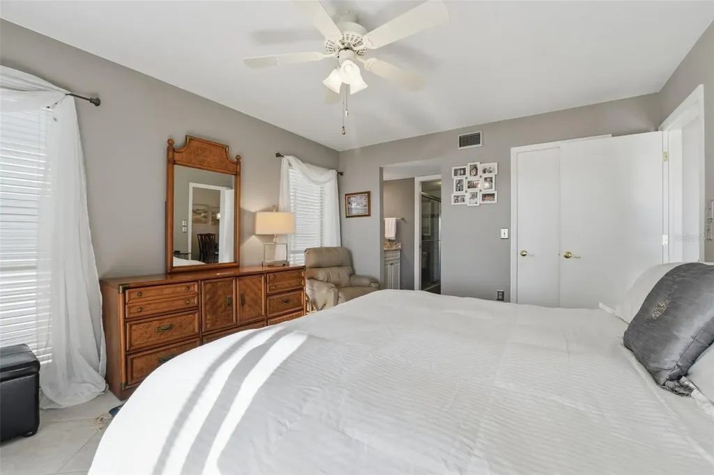 437 Cerromar Lane Venice FL 34293
