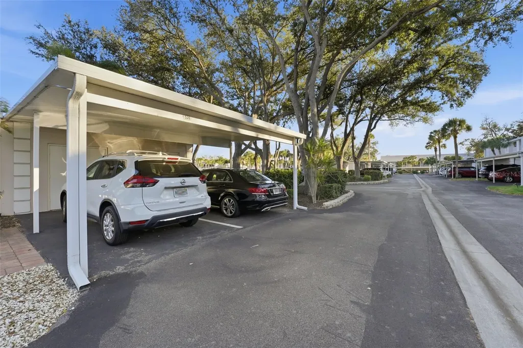 437 Cerromar Lane Venice FL 34293