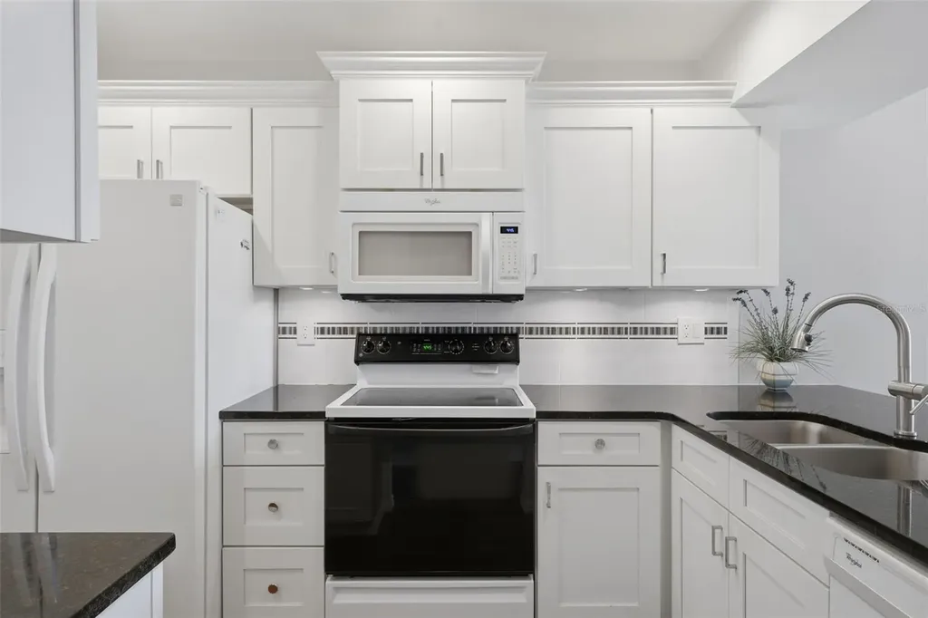 437 Cerromar Lane Venice FL 34293