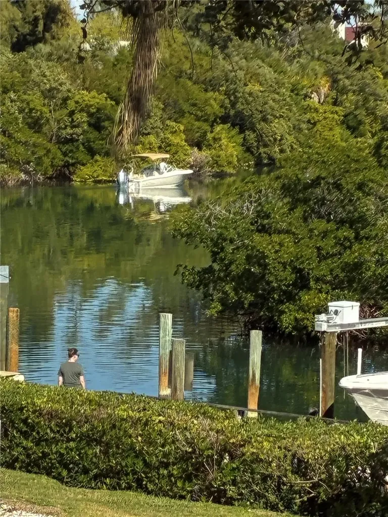 1515 Pinellas Bayway S Tierra Verde FL 33715
