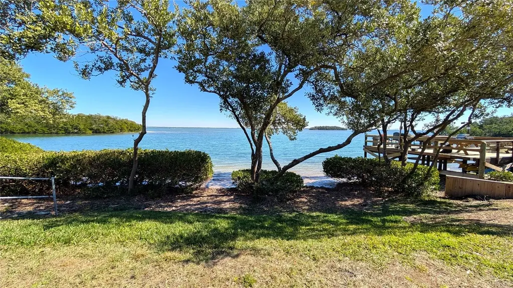 1515 Pinellas Bayway S Tierra Verde FL 33715