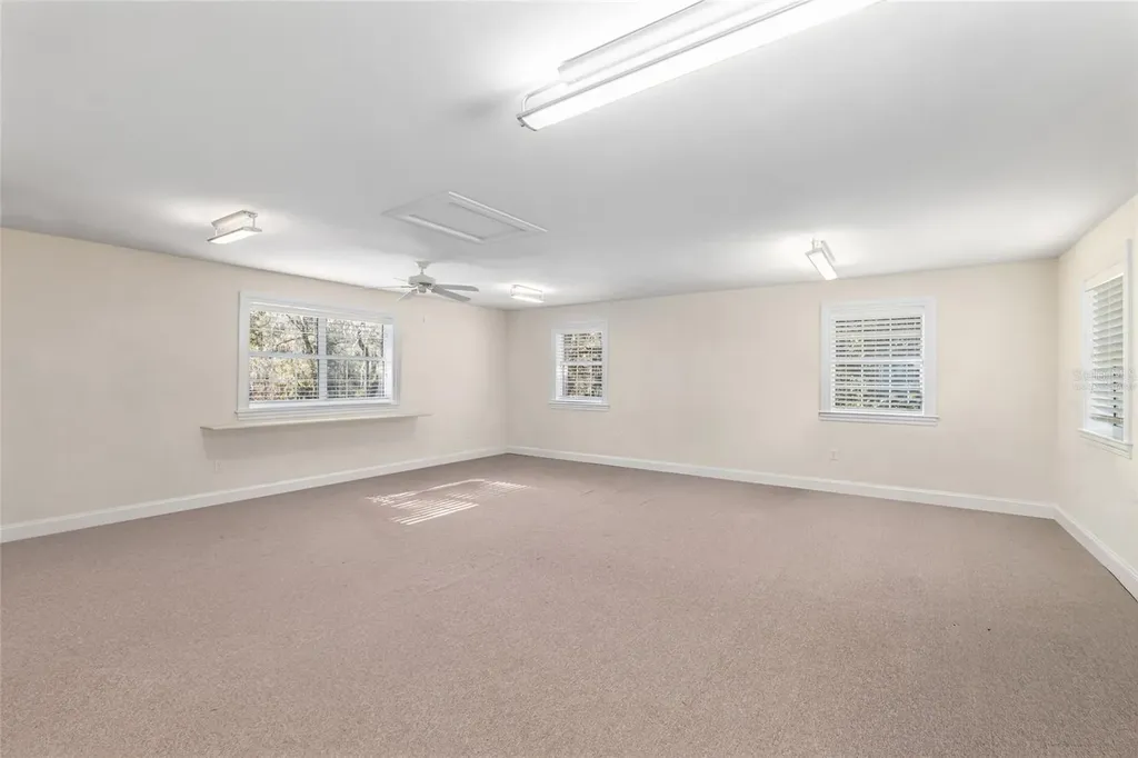33 Lake Wood Circle Ocala FL 34482
