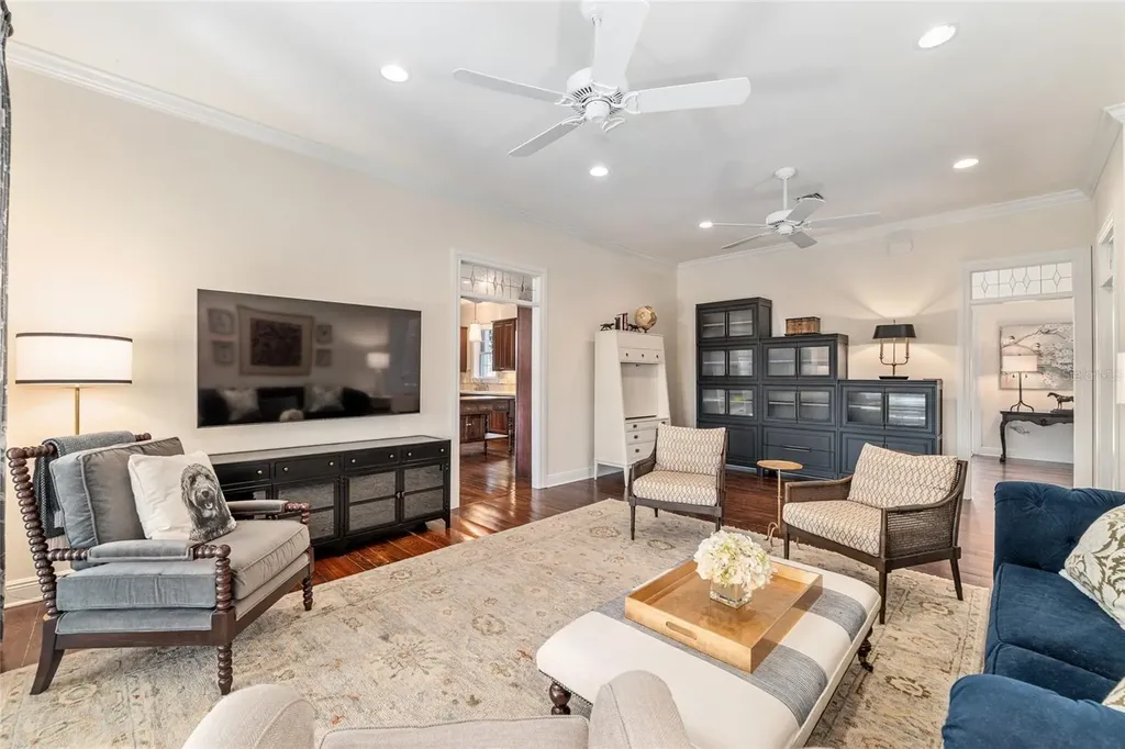 33 Lake Wood Circle Ocala FL 34482