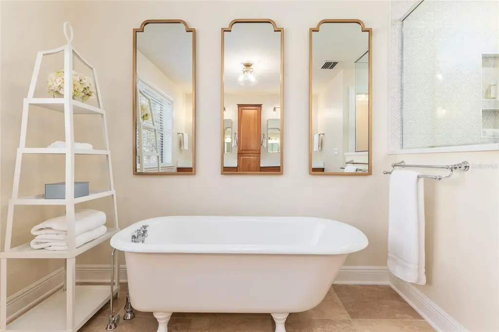 33 Lake Wood Circle Ocala FL 34482
