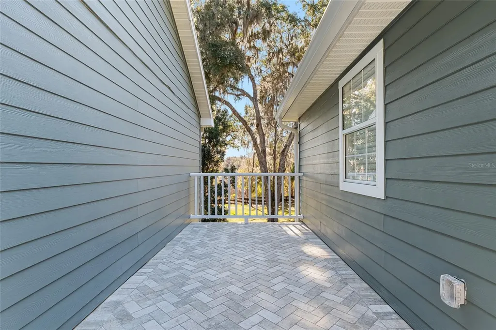 33 Lake Wood Circle Ocala FL 34482