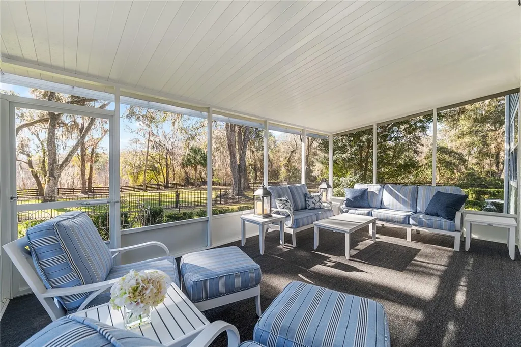 33 Lake Wood Circle Ocala FL 34482