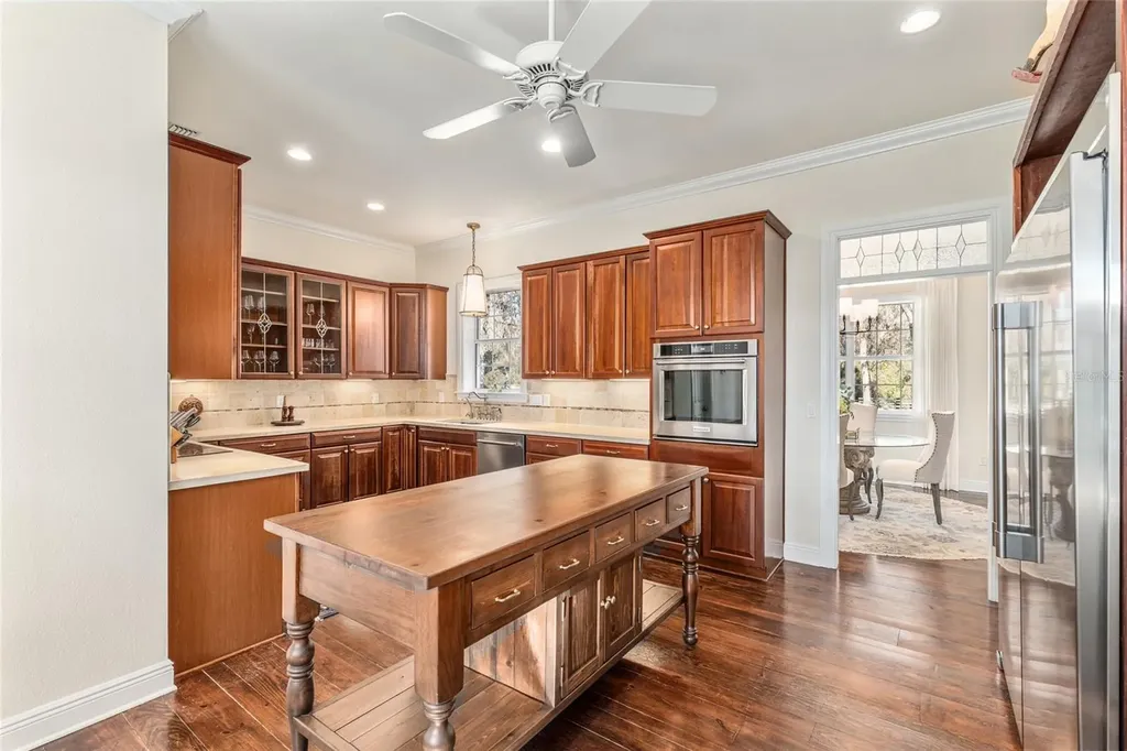 33 Lake Wood Circle Ocala FL 34482
