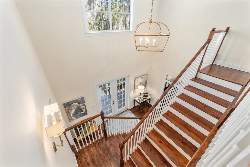 33 Lake Wood Circle Ocala FL 34482