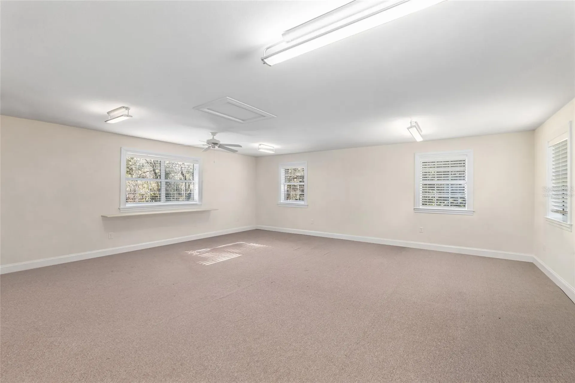 33 Lake Wood Circle Ocala FL 34482