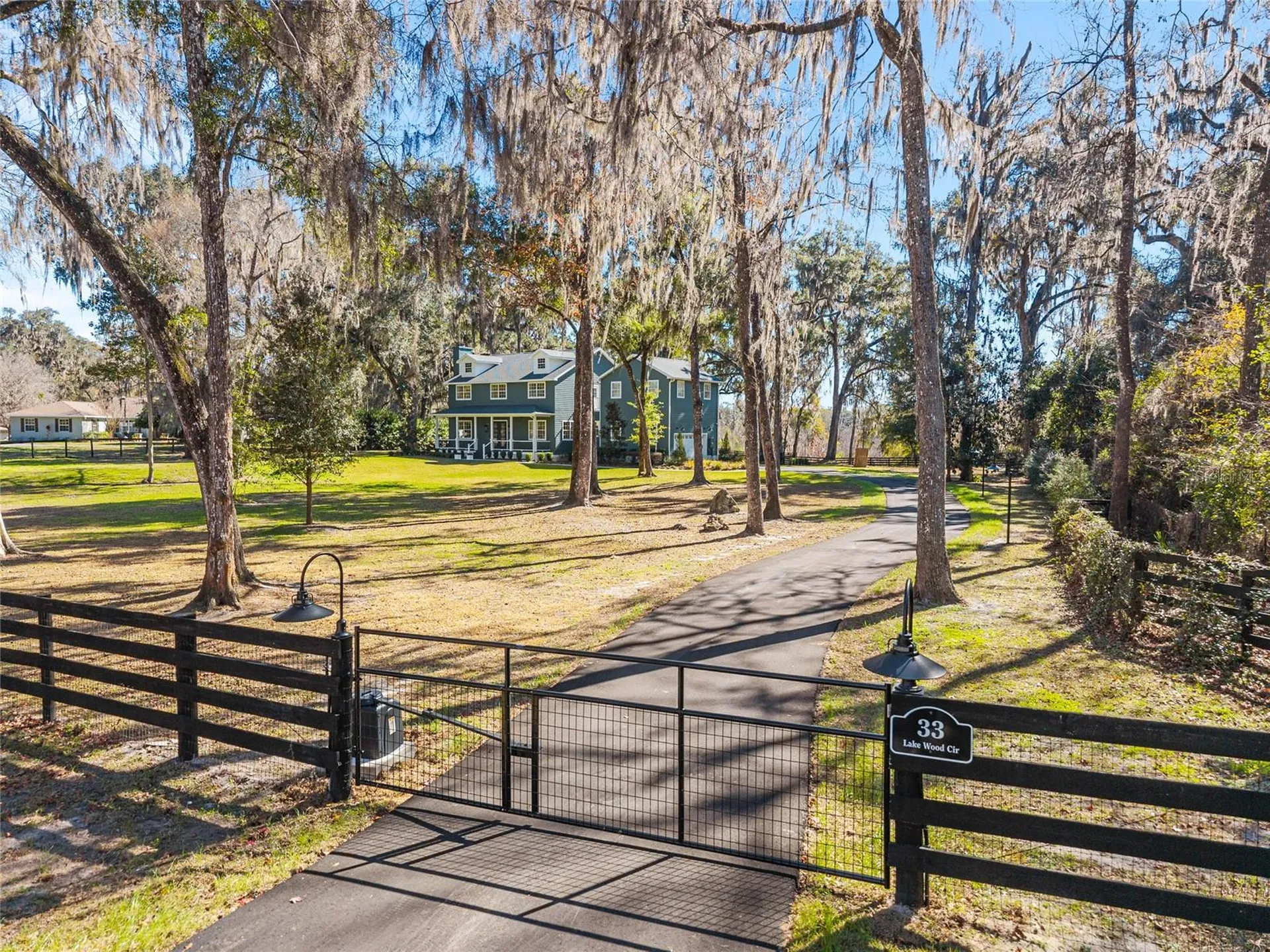 33 Lake Wood Circle Ocala FL 34482