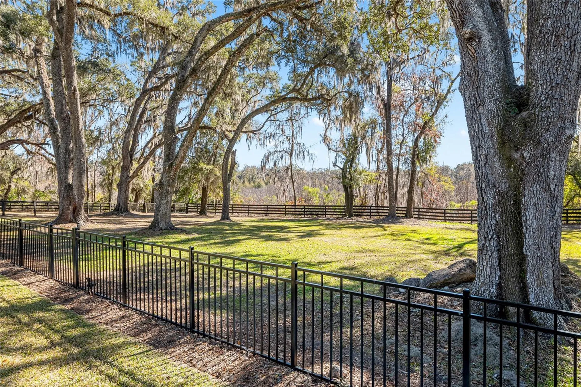 33 Lake Wood Circle Ocala FL 34482
