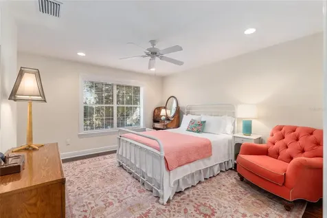 33 Lake Wood Circle Ocala FL 34482