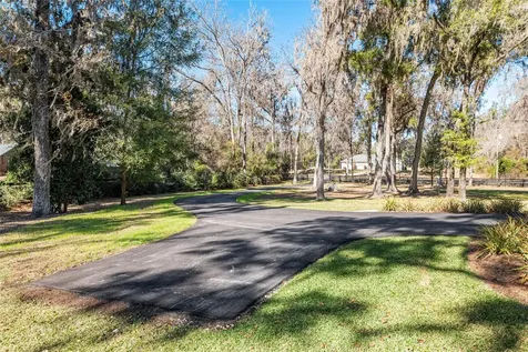 33 Lake Wood Circle Ocala FL 34482