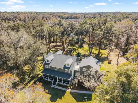 33 Lake Wood Circle Ocala FL 34482