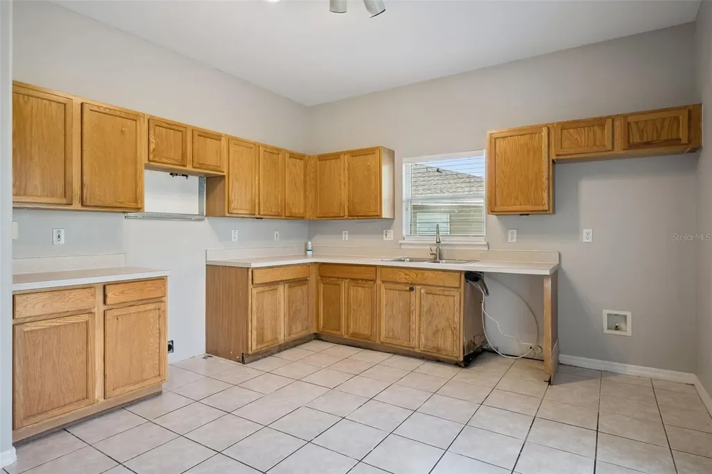 2572 Acuna Court Lake Mary FL 32746