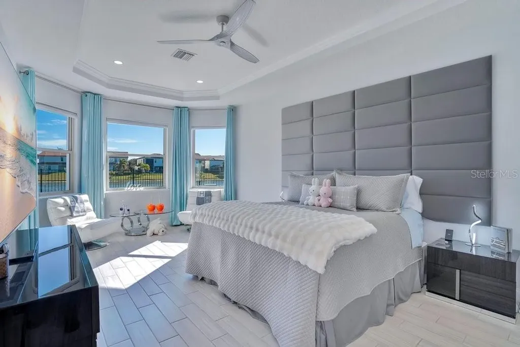 10481 Royal Cypress Way Orlando FL 32836
