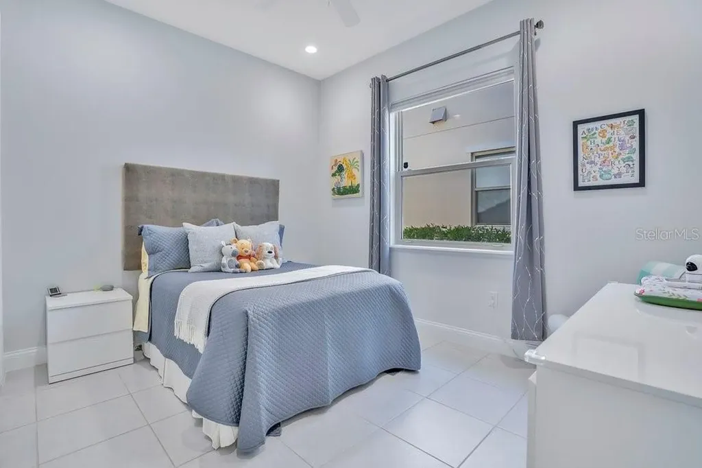 10481 Royal Cypress Way Orlando FL 32836