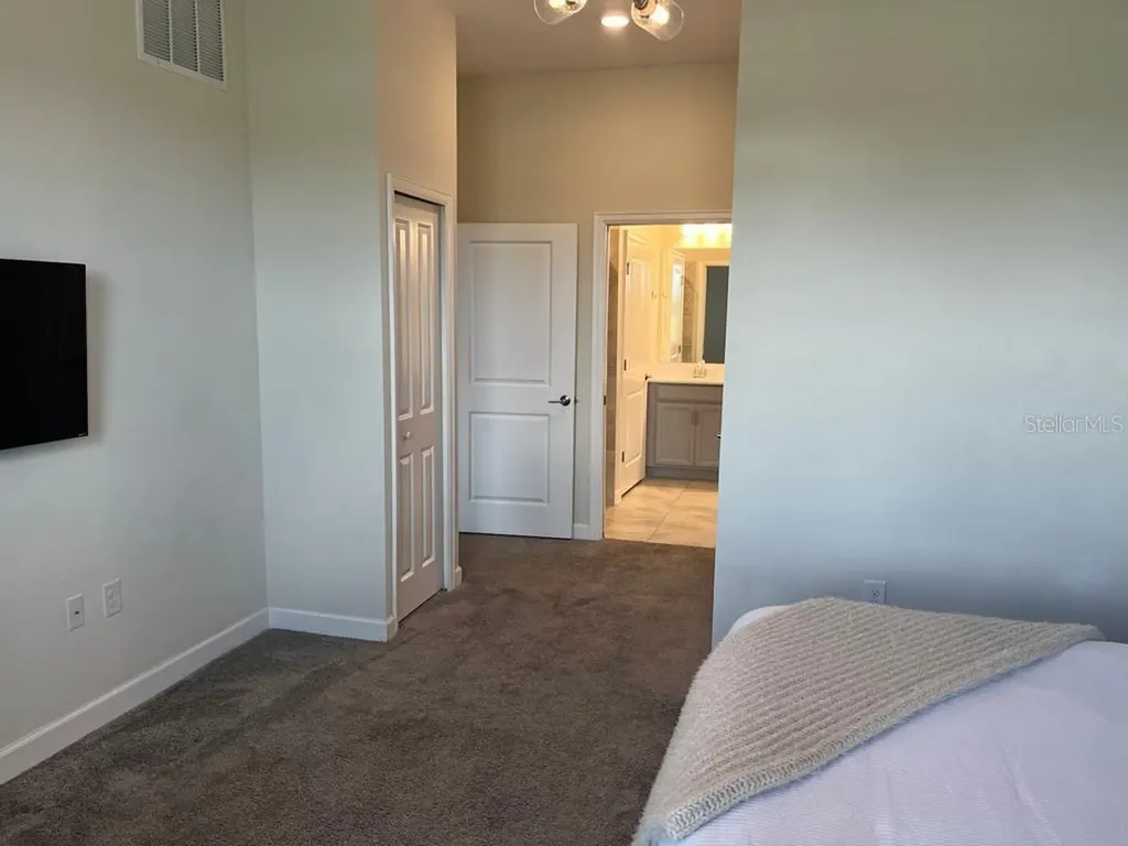 563 Ocean Course Avenue Davenport FL 33896