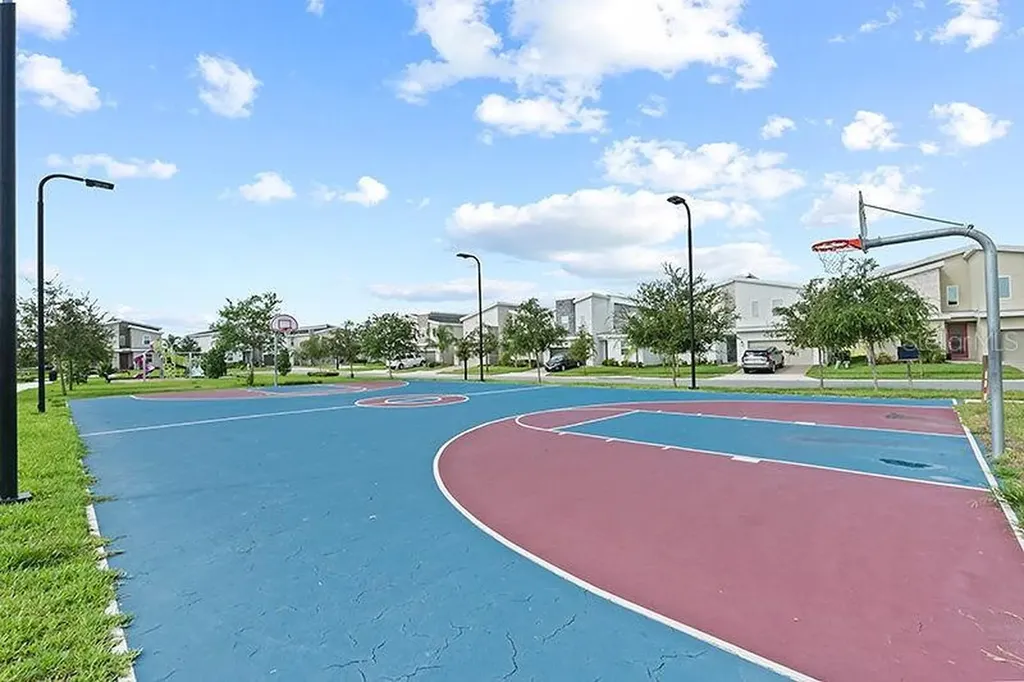 563 Ocean Course Avenue Davenport FL 33896