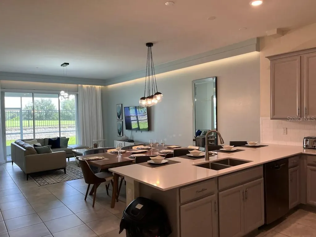 563 Ocean Course Avenue Davenport FL 33896