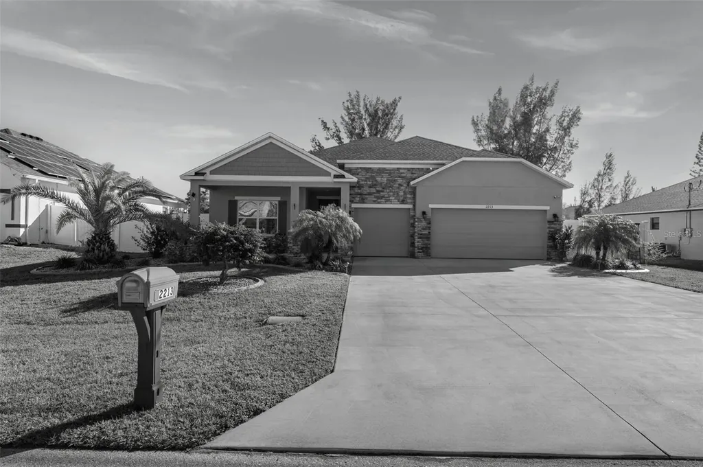 2213 SW 7th Place Cape Coral FL 33991