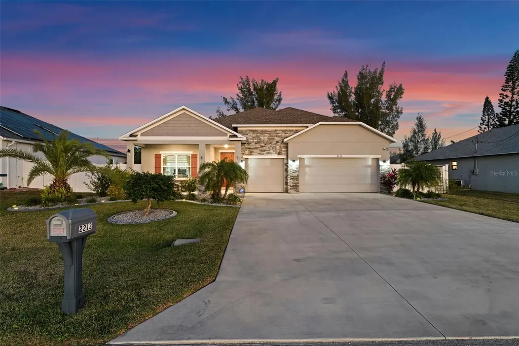 2213 SW 7th Place Cape Coral FL 33991
